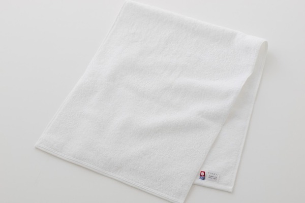 今治生まれの白いタオル（フェイスタオル）