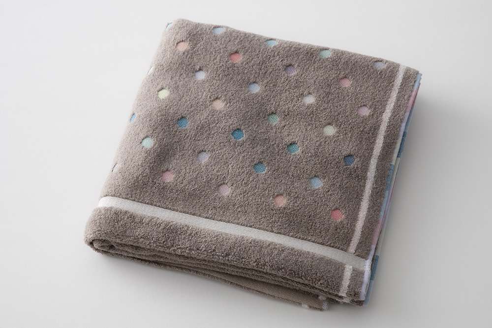 アッシュブラウン×ライトピンク