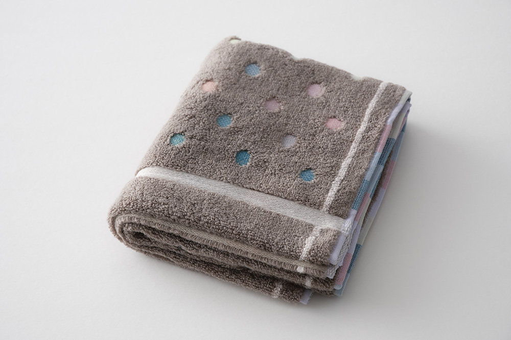 アッシュブラウン×ライトピンク