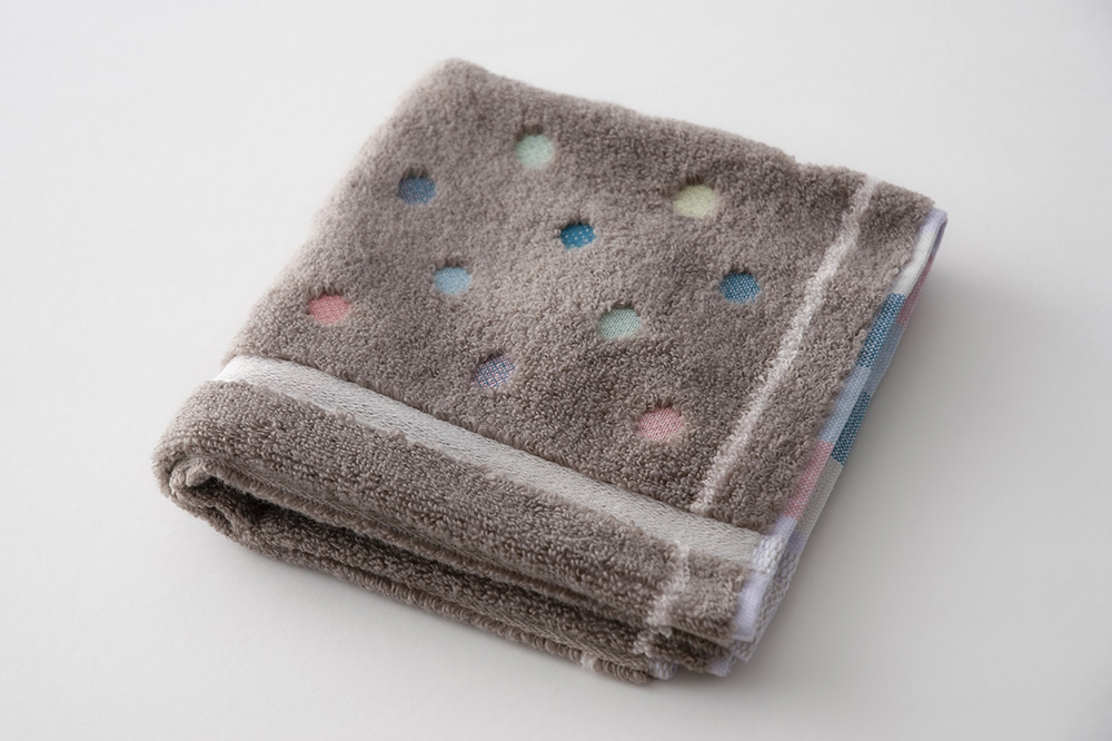 アッシュブラウン×ライトピンク