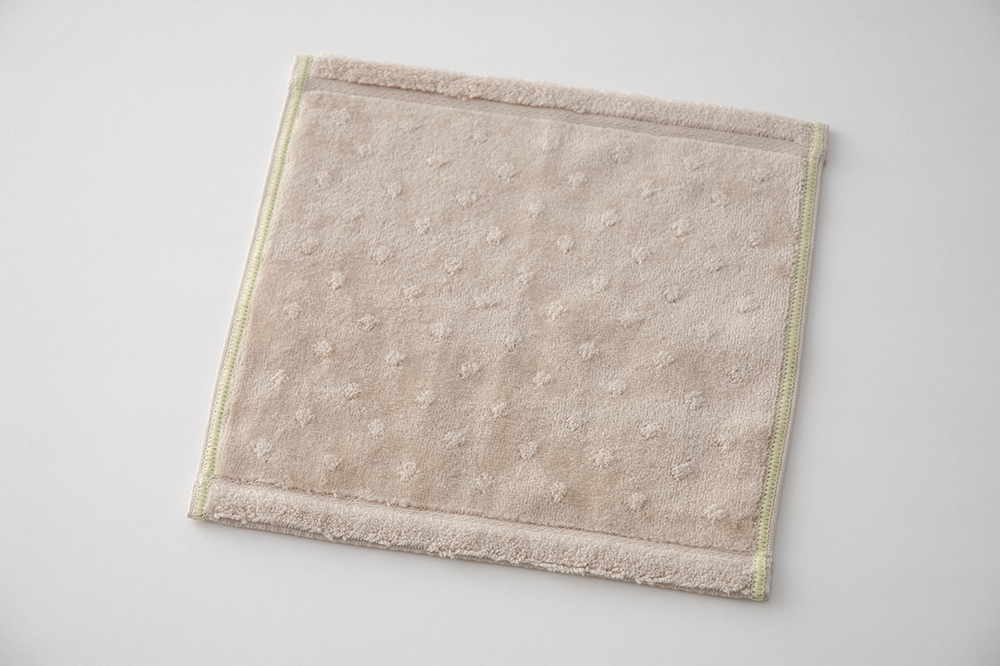 ミルキーベージュ