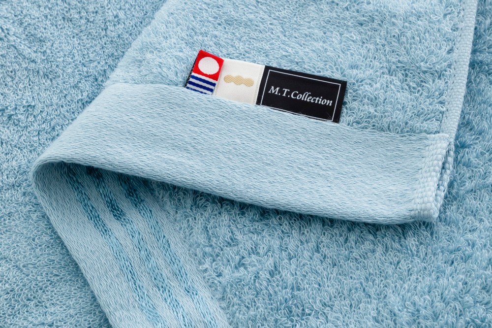 シルキーブルー