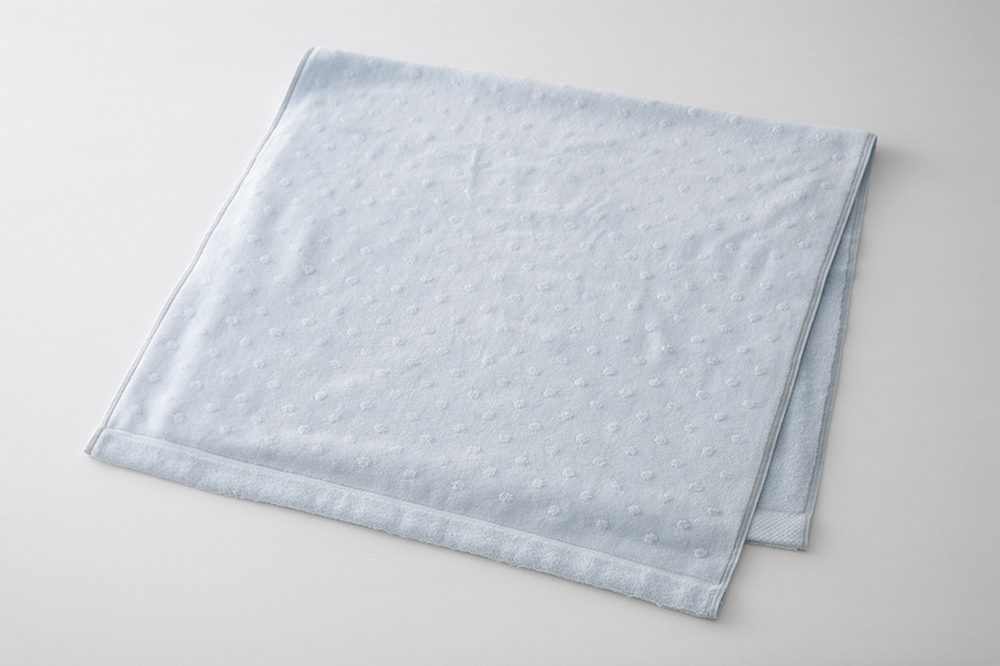 スノーホワイト・パウダーブルー