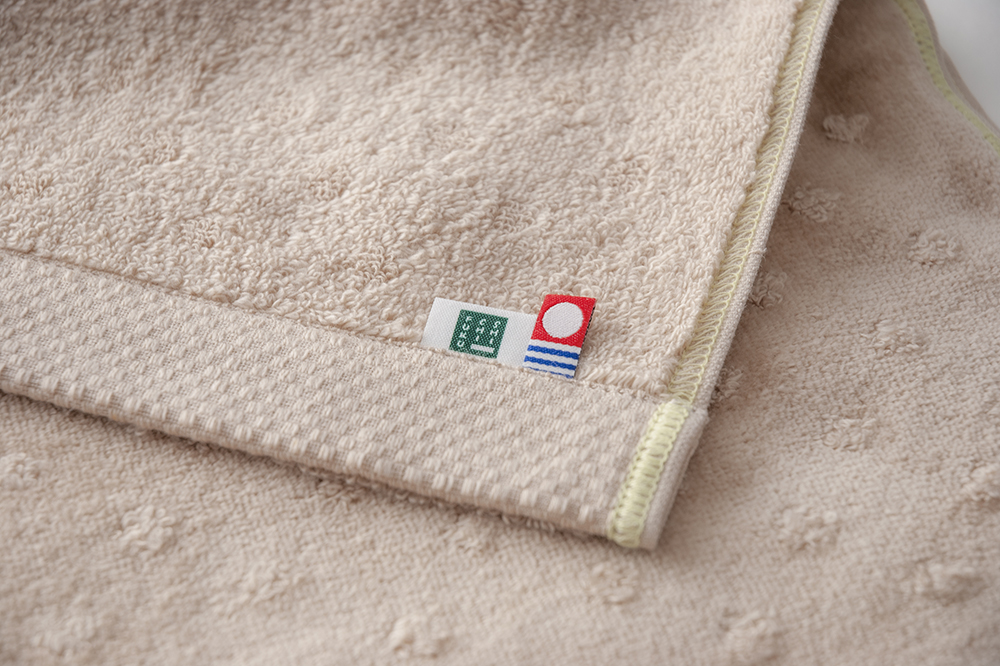 ミルキーベージュ