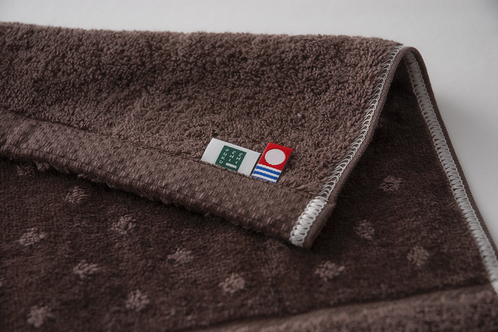 ショコラブラウン