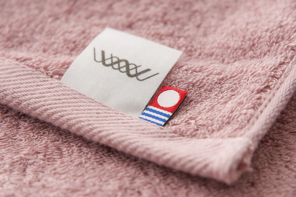 スモークピンク