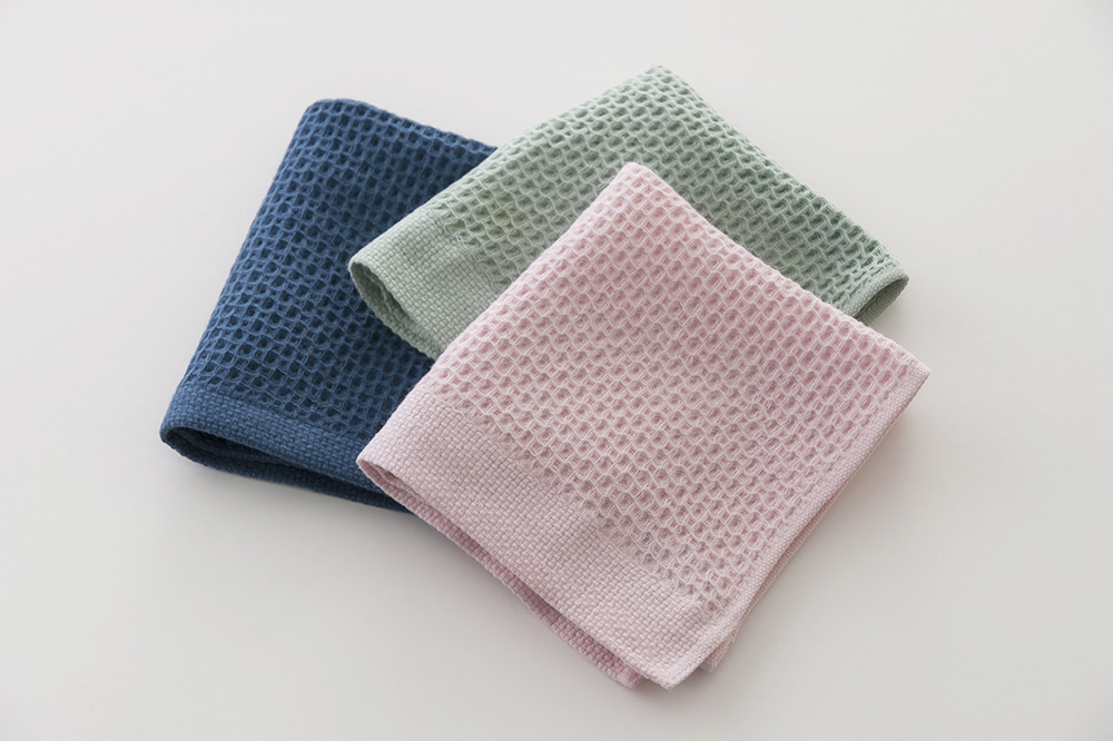 ライトグリーン