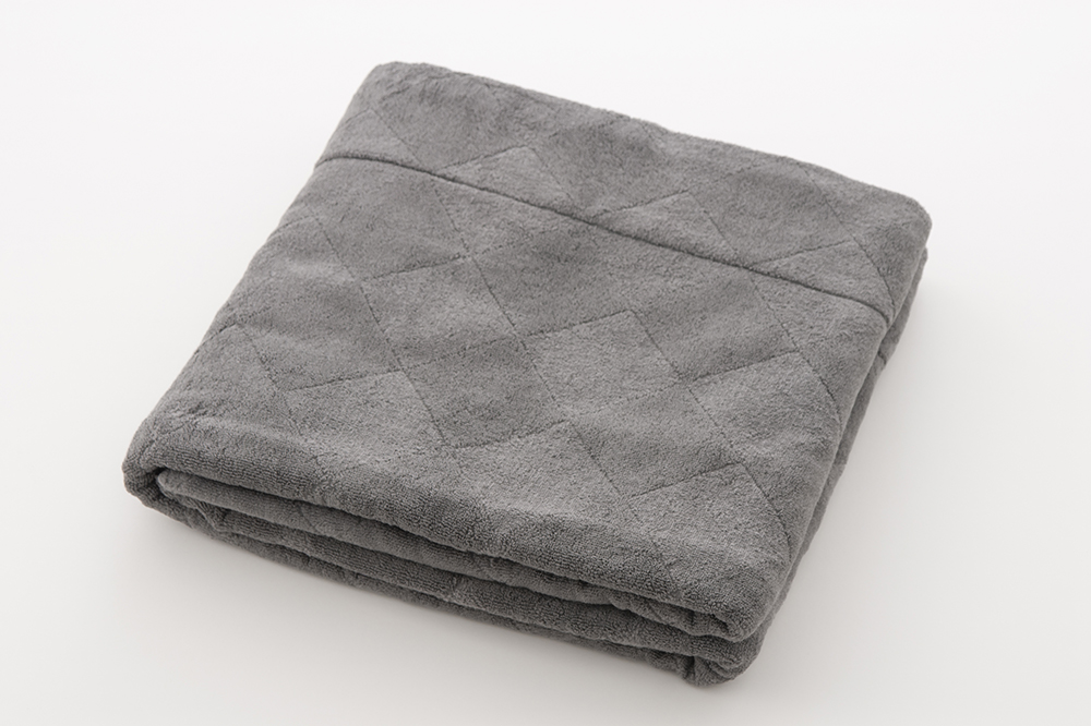 チャコールグレイ