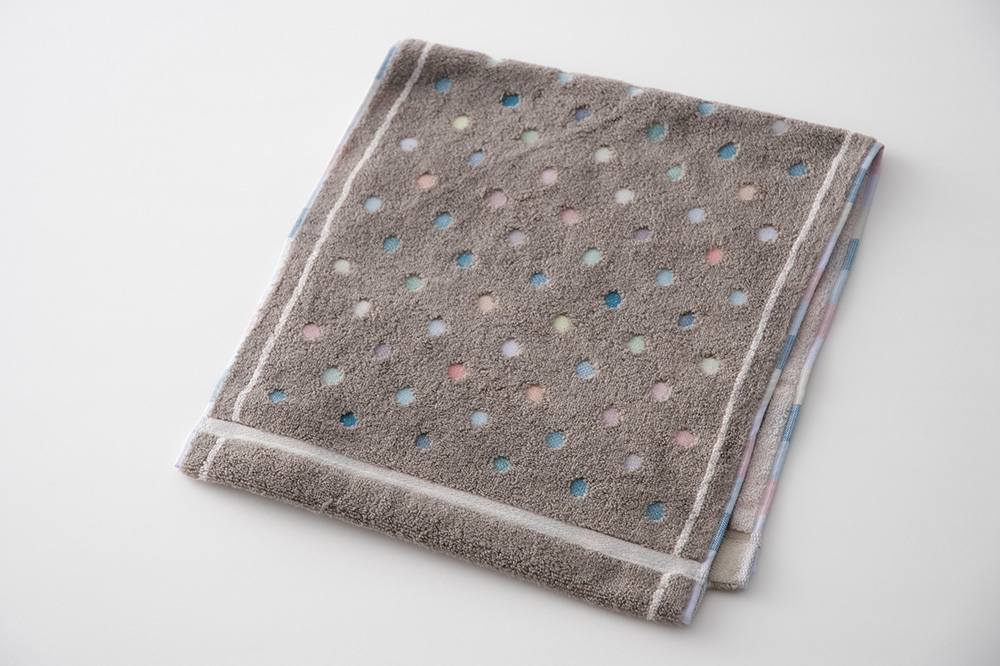 アッシュブラウン×ライトピンク