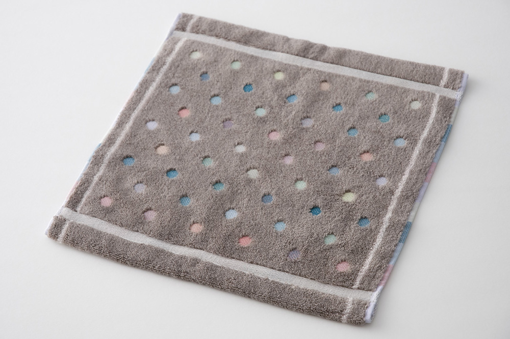 アッシュブラウン×ライトピンク