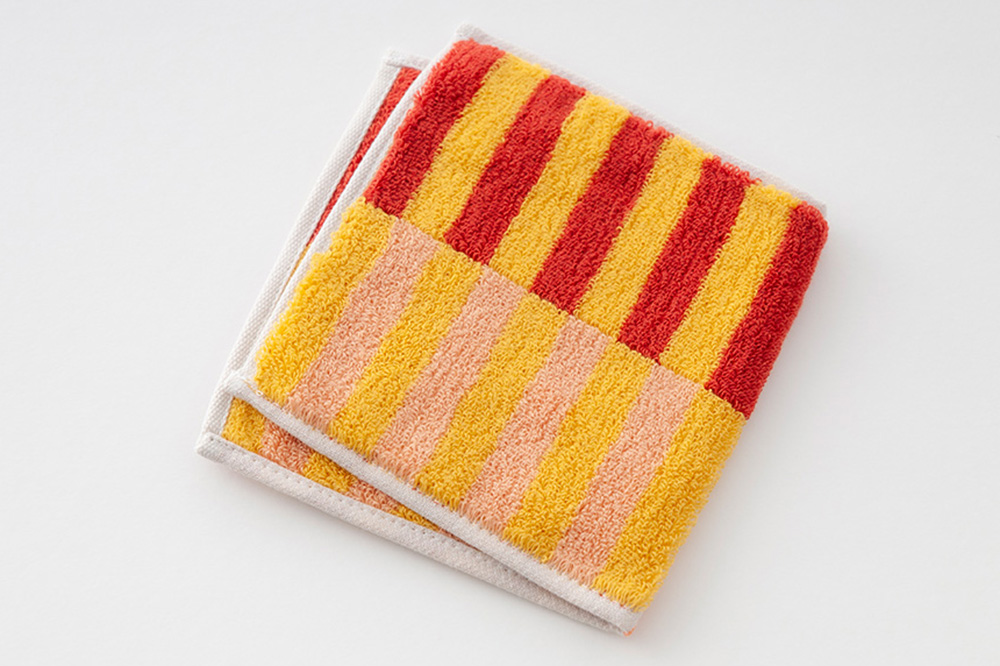 25-62　イエロー