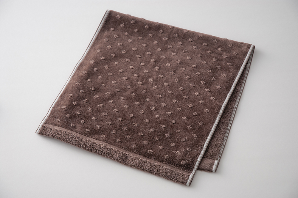 ショコラブラウン