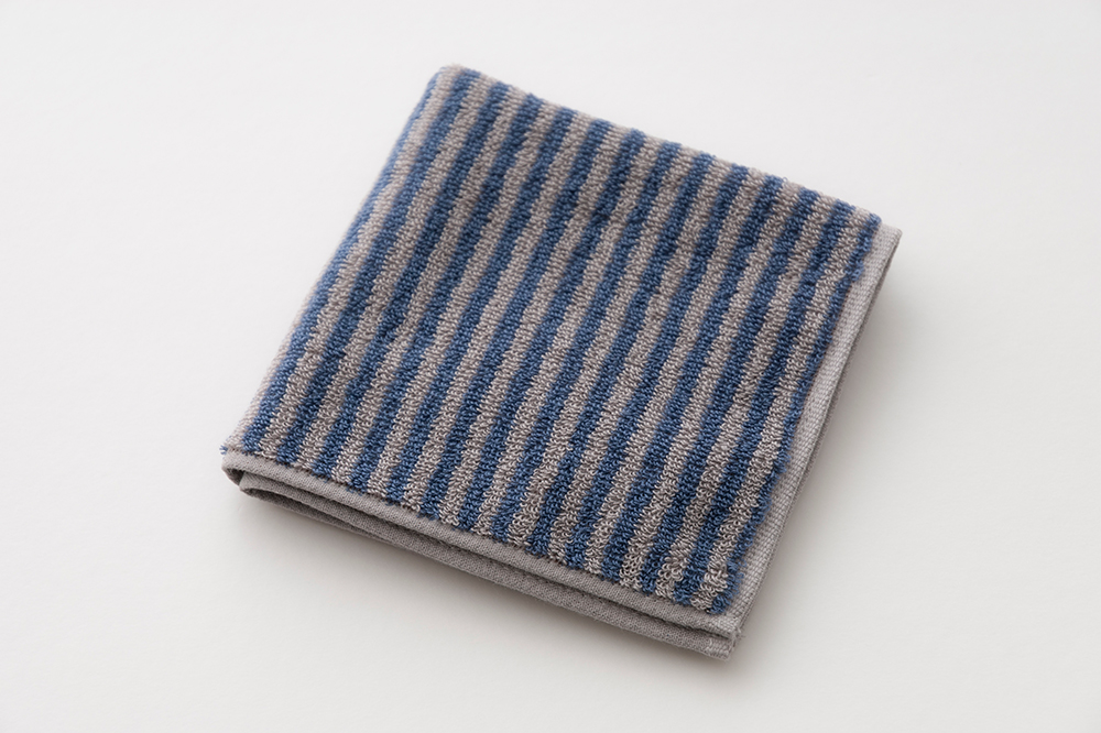 ネイビー×ブラウン