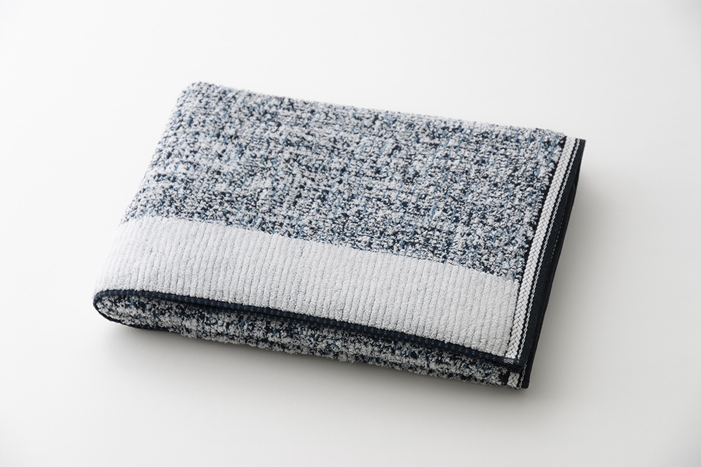 プレシャスネイビー