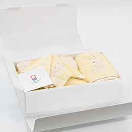 シュエットベビーギフト4点セット(FT・HK・スタイ・フード付きBT)